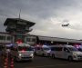 🧿#ElMundo | Un fallecido y 30 heridos dejó un vuelo de Londres a Singapur